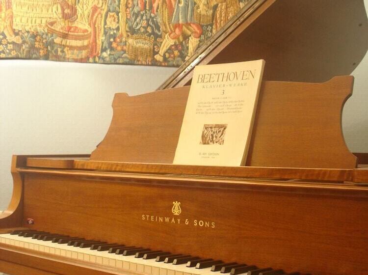 בית מלון כפרי Country Homestead At Black Sheep Farm