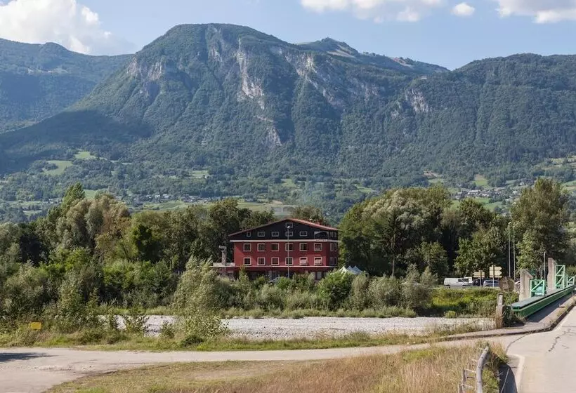 ホテル La Maison De Savoie