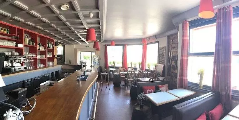 ホテル La Maison De Savoie