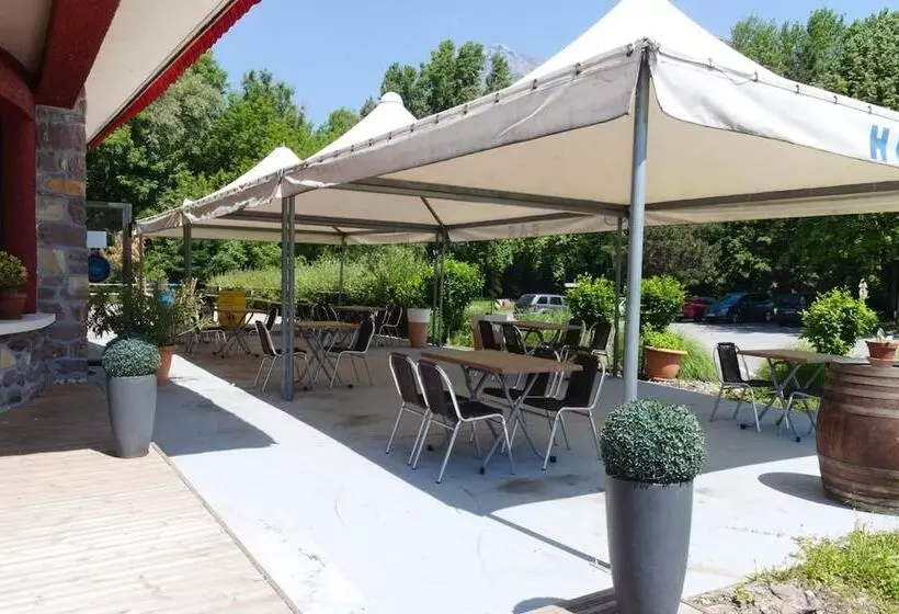 ホテル La Maison De Savoie