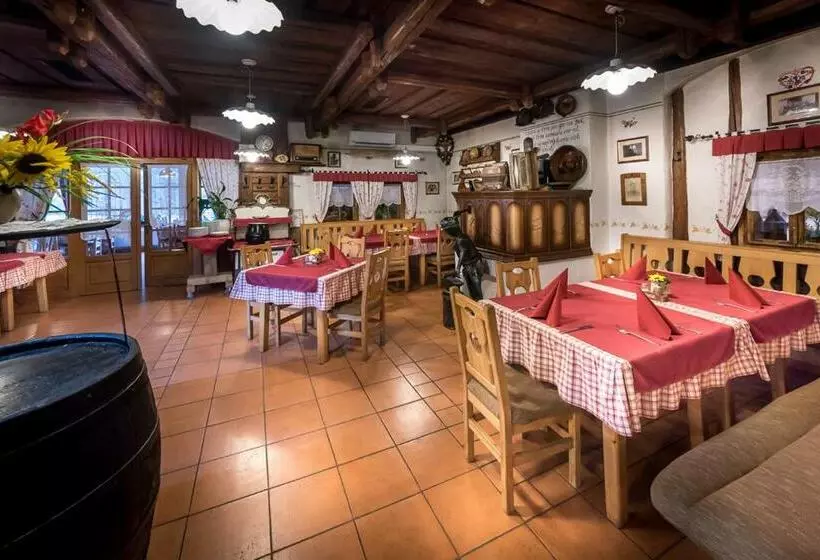Garni Hotel Pod Roglo Boharina 2