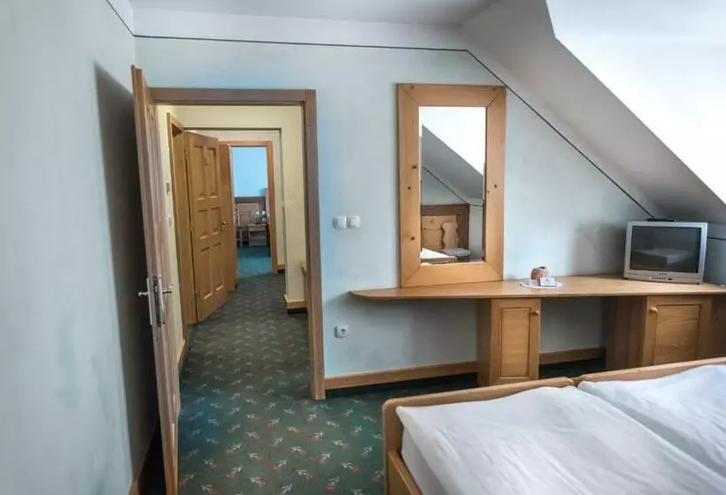 Garni Hotel Pod Roglo Boharina 2