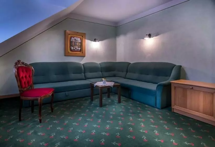 Garni Hotel Pod Roglo Boharina 2