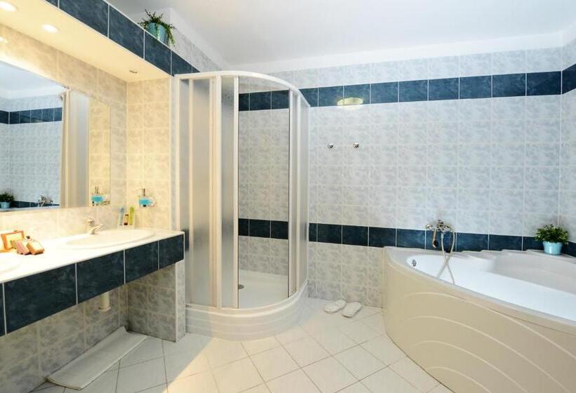 בית מלון כפרי Sorea Trigan