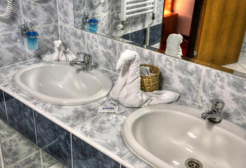 בית מלון כפרי Sorea Trigan