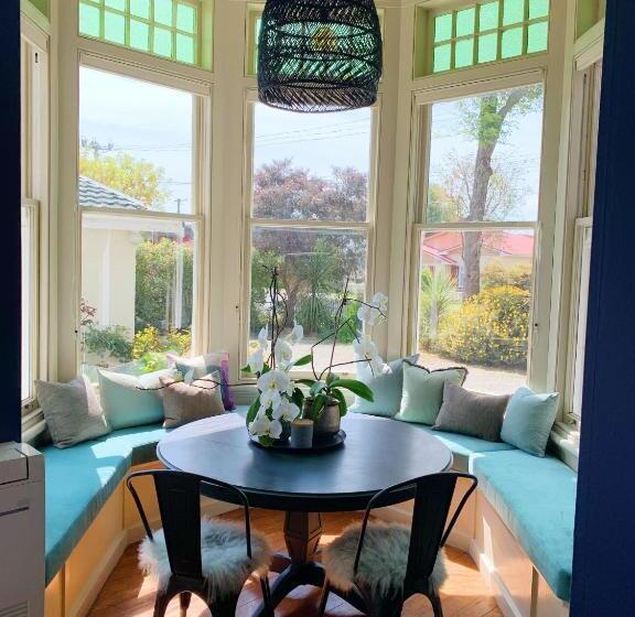 호텔 The Vicarage Boutique Bed And Breakfast Oamaru