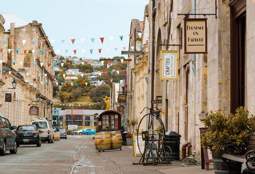 호텔 The Vicarage Boutique Bed And Breakfast Oamaru