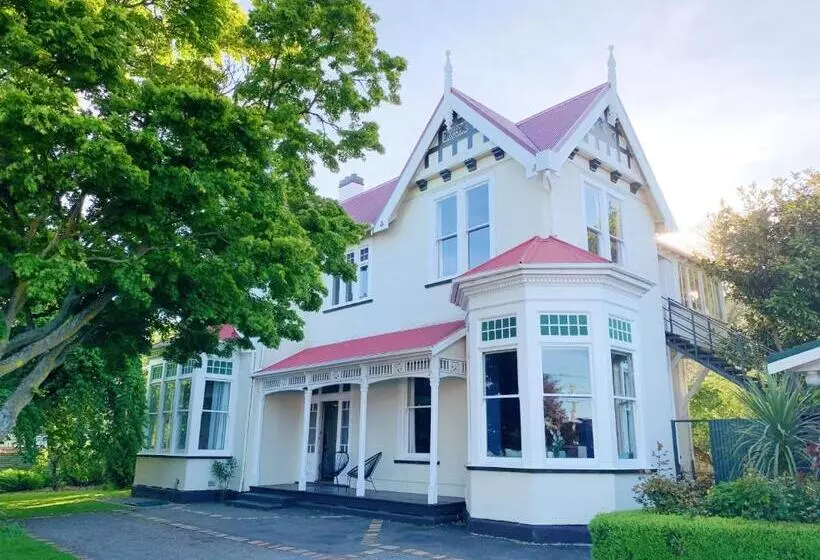 Hotelli The Vicarage Boutique Bed And Breakfast Oamaru
