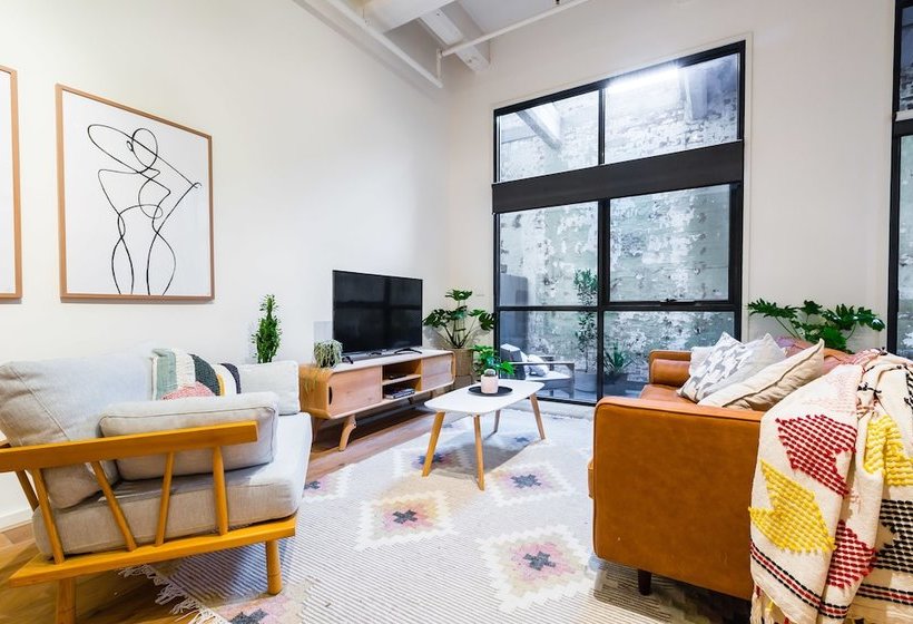 Isla, 2bdr Fitzroy Apartment