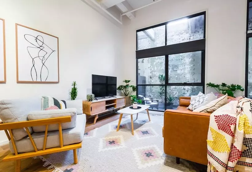 Isla, 2bdr Fitzroy Apartment