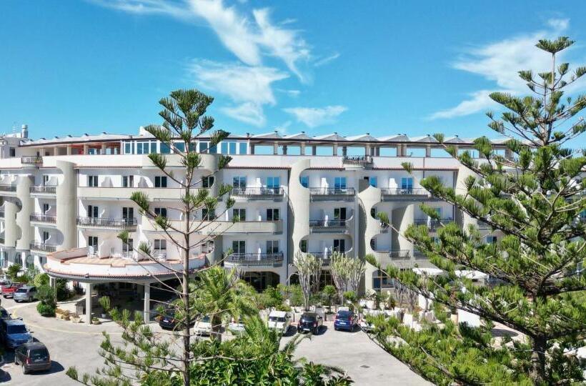 Carlton Hotel Riviera