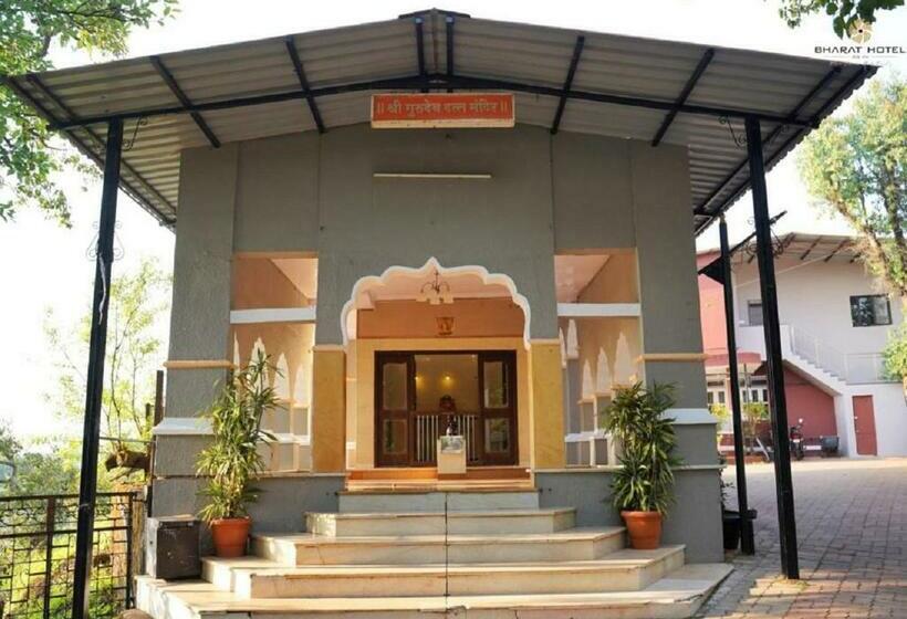 Hotel Bharat