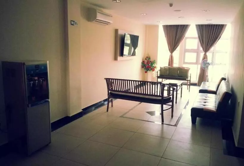 ホテル Centre Point Tampin