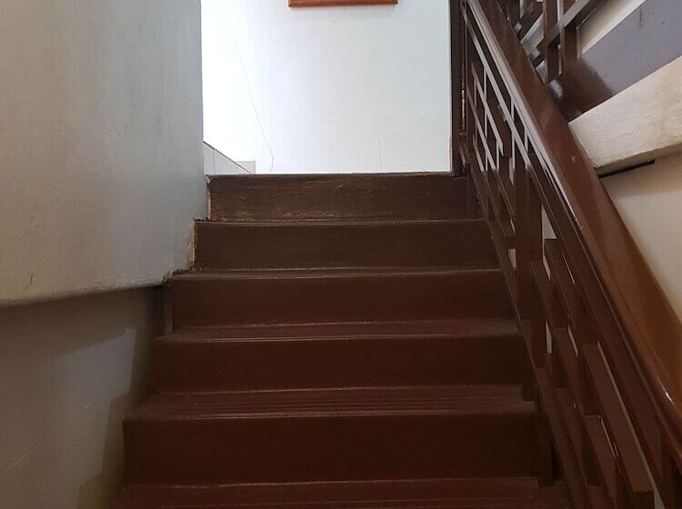 Meera Heritage Motel