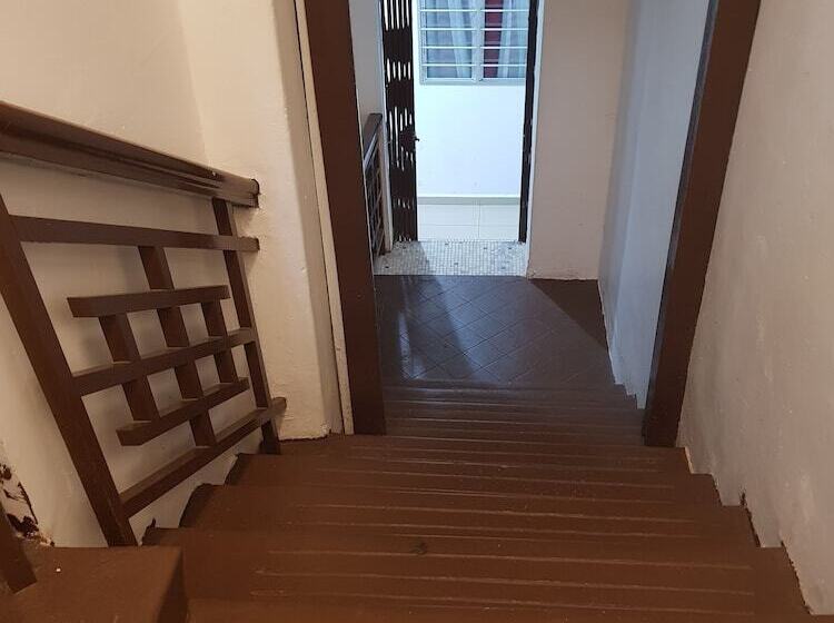 Meera Heritage Motel