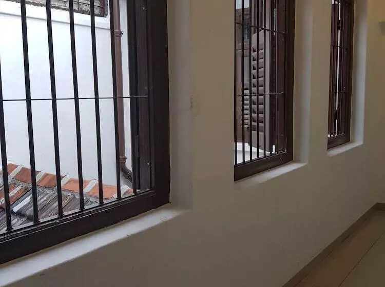 Meera Heritage Motel