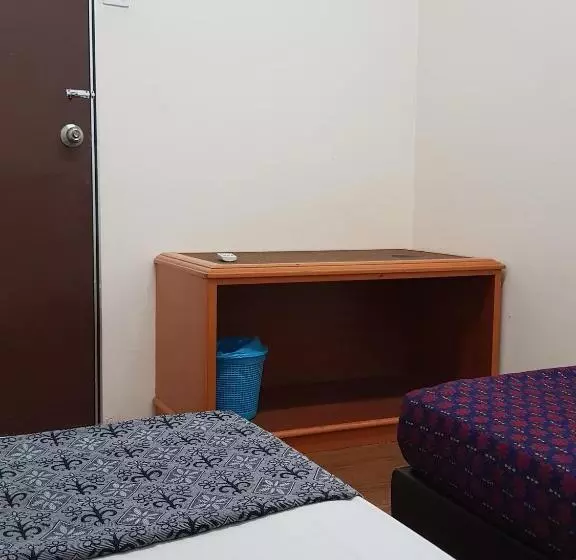 Meera Heritage Motel