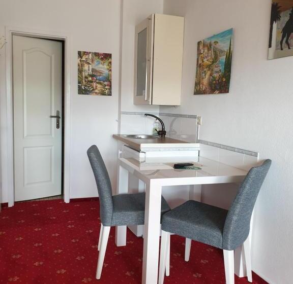 Hotel Gästehaus Am Lindenweg