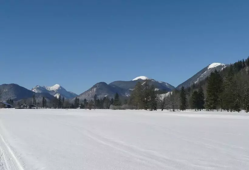 Hotelli Gasthof Jachenau