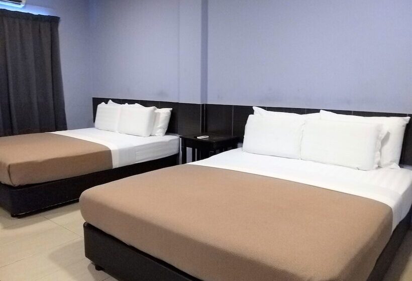 בית מלון כפרי Jelai Mentakab