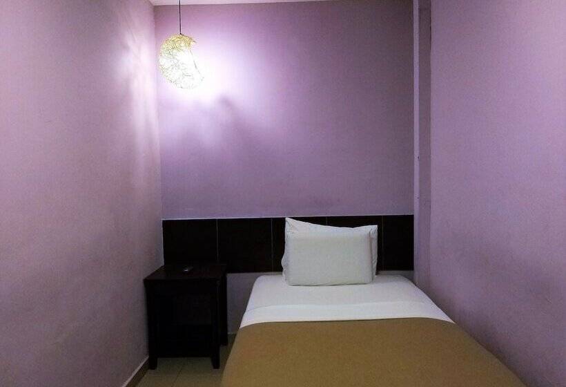 בית מלון כפרי Jelai Mentakab