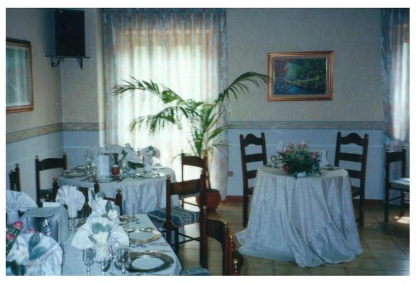 ホテル Albergo Ristoranteparco Alle Nocitra La Cascata Delle Marmore,labro E Valle Santa Di S Francesco