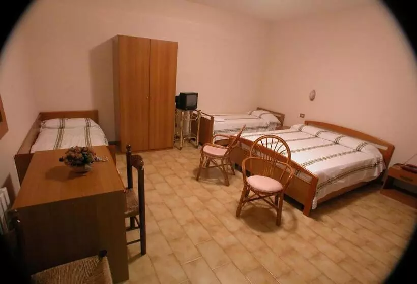 Hotelli Albergo Ristoranteparco Alle Nocitra La Cascata Delle Marmore,labro E Valle Santa Di S Francesco