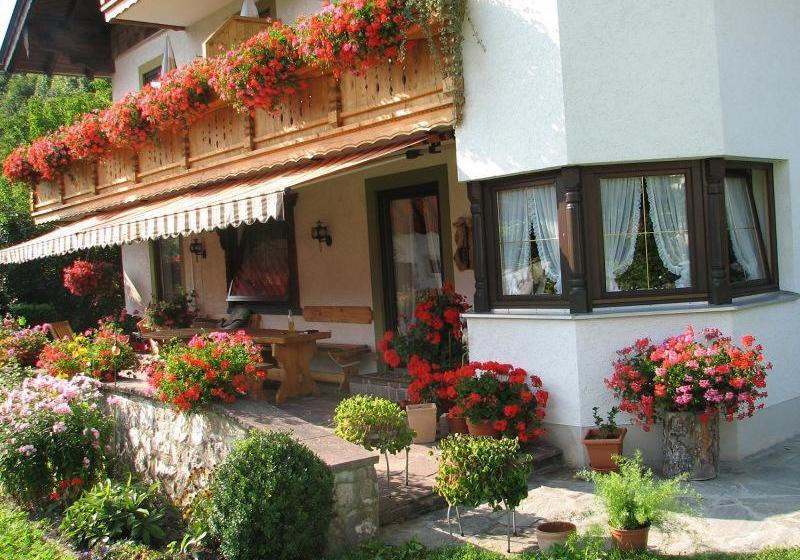 Отель Landhaus Weiß