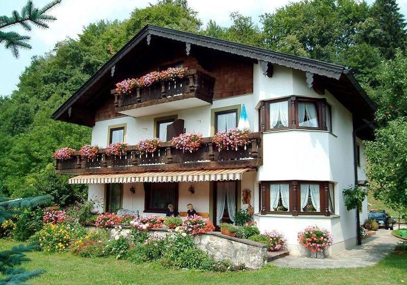 Отель Landhaus Weiß