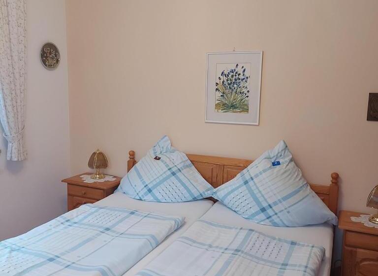 Отель Landhaus Weiß