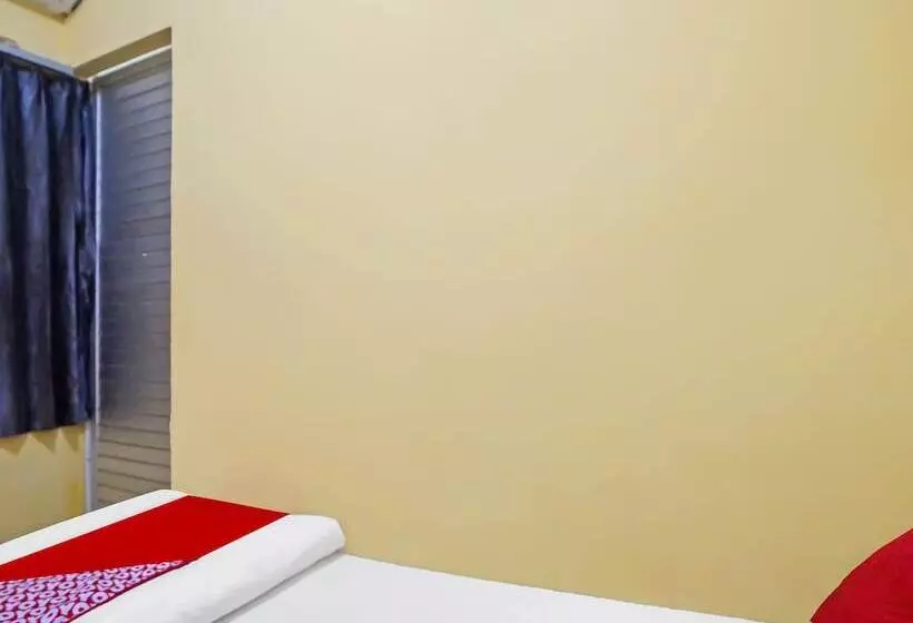 ホテル Oyo 990 Stadion Residence