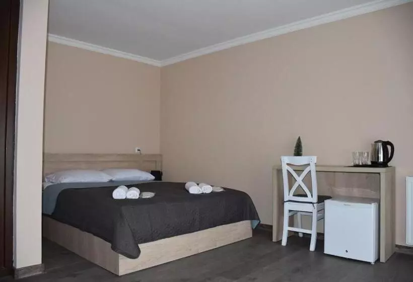 مسافرخانه Nikala's House