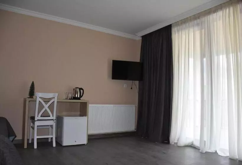 مسافرخانه Nikala's House