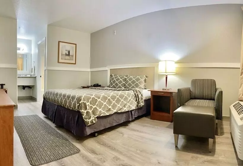 בית מלון כפרי Americas Inn And Suite