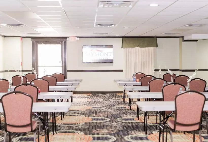 Отель Baymont By Wyndham Knoxville I75