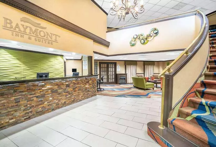Отель Baymont By Wyndham Knoxville I75