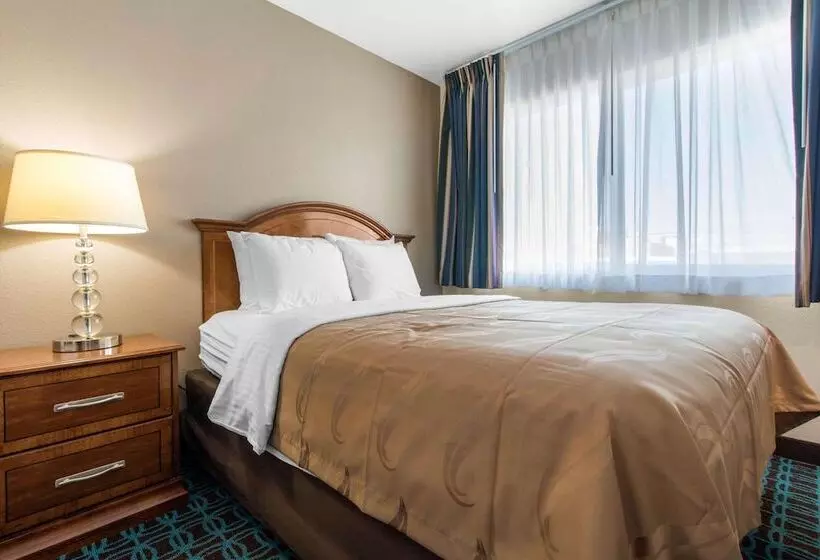 فندق Bayside Inn & Suites Eureka