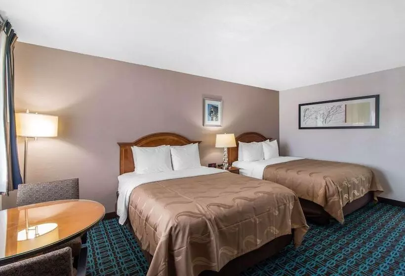 فندق Bayside Inn & Suites Eureka