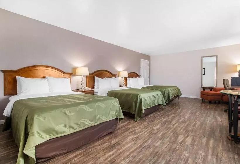 فندق Bayside Inn & Suites Eureka