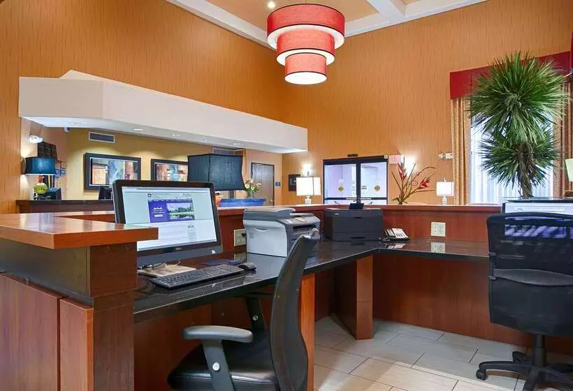 호텔 Best Western Plus Fresno Inn