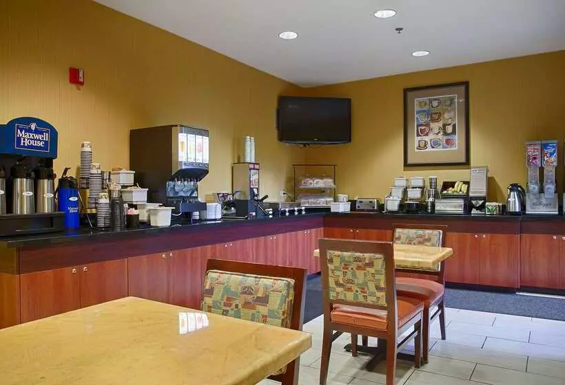 호텔 Best Western Plus Fresno Inn
