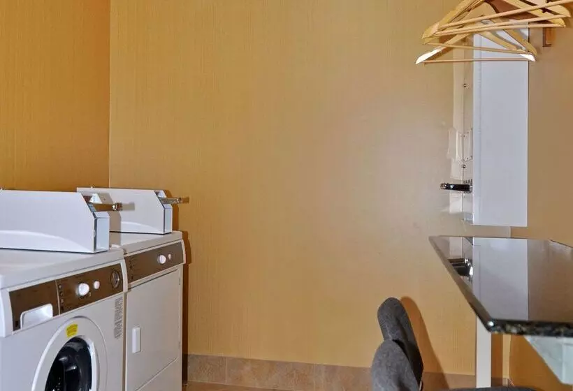 호텔 Best Western Plus Fresno Inn