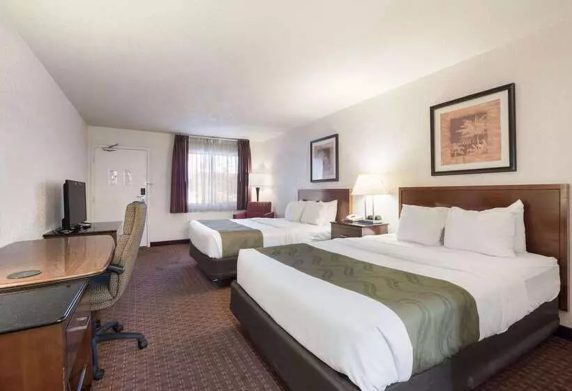 Hotelli Quality Inn & Suites Lake Havasu City