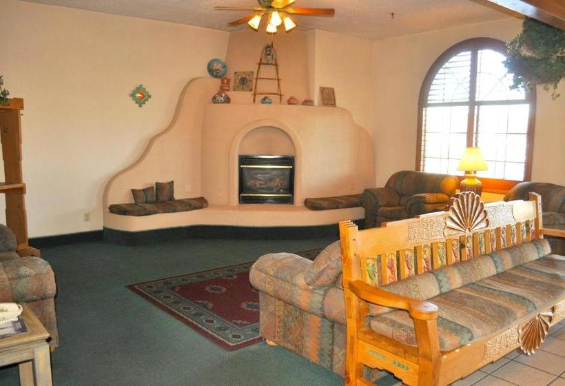 هتل The Region Inn Farmington