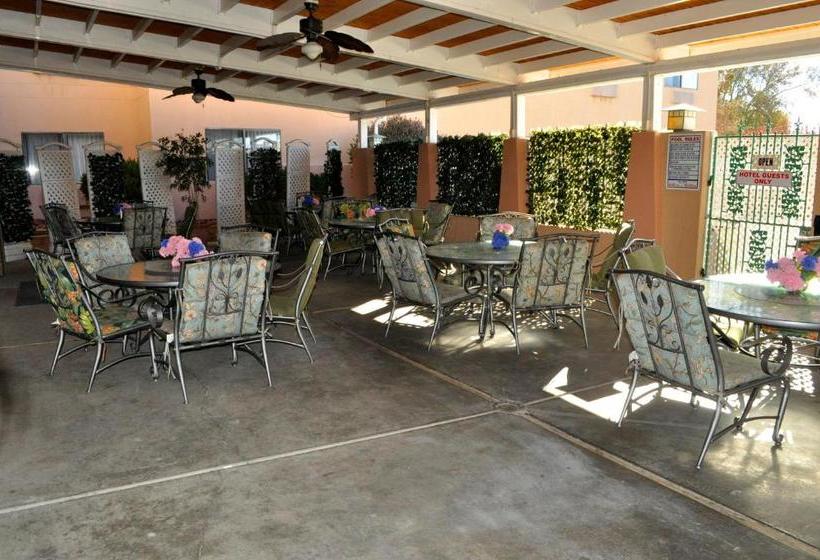 هتل The Region Inn Farmington