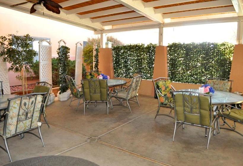 هتل The Region Inn Farmington