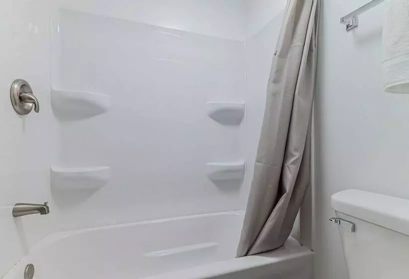 فندق على الطريق Skyview Inn