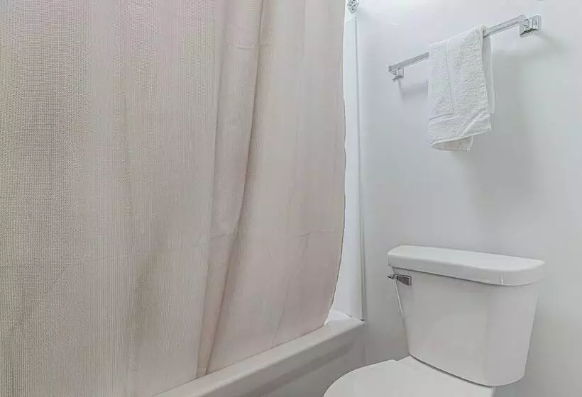 فندق على الطريق Skyview Inn