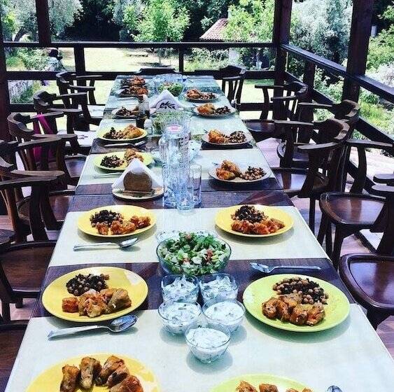 Kucuk Ciftlik Bungalow Evleri