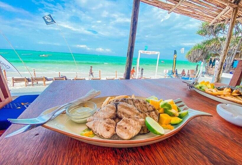 بنسيون Ananda Beach